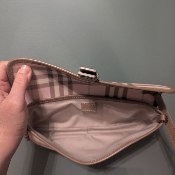 Burberry Pink Wristlet Wallet Clutch Button Closure - Picture 4 of 5